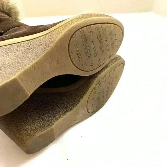 Marc Fisher Brown Suede “70’s” Rubber Wedge Faux Fur Top Buckle Boots Size 9M - Picture 14 of 16